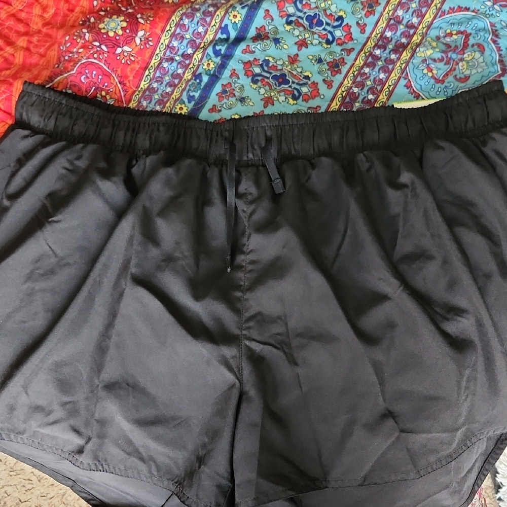 Old Navy Black Women's Nylon Shorts
